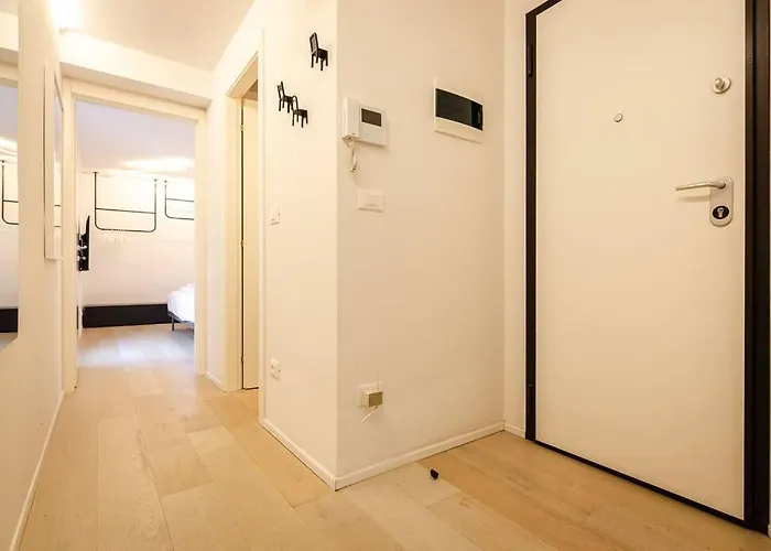Asinelli Luxury Apartment